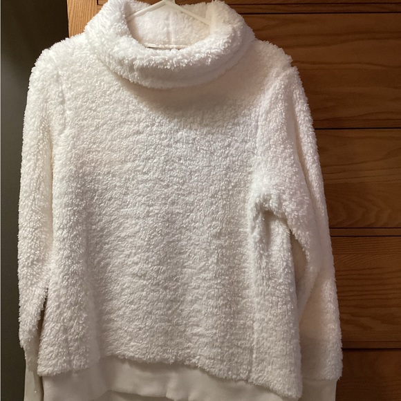 Athleta reflection sweatshirt (PRICEDROP) - Picture 2 of 4